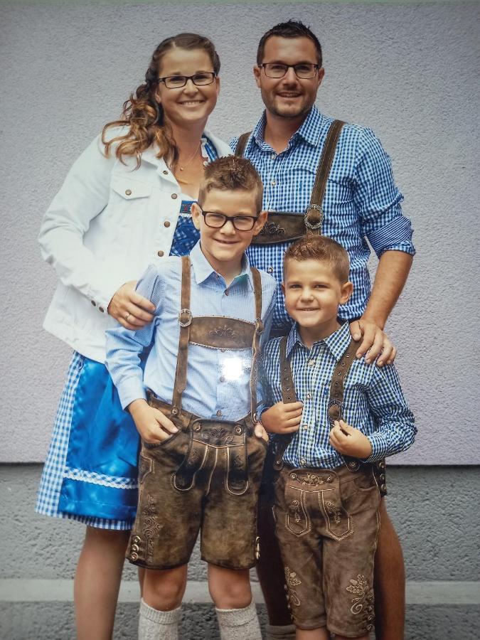 Apartment Am Alpakahof Hahn Grafenschlag エクステリア 写真